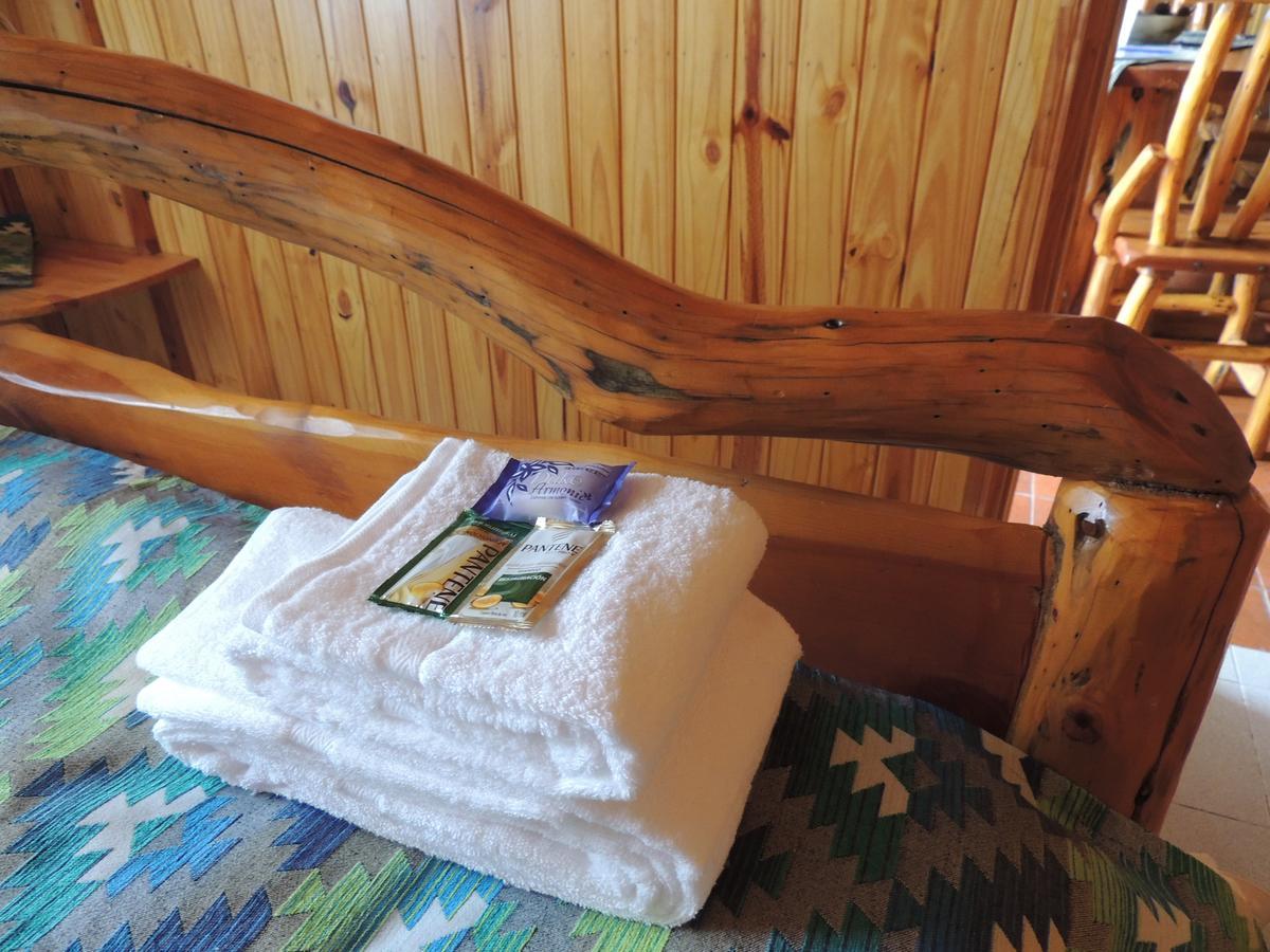 Complejo "Nahuel Pan " Villa Ел Чалтен Екстериор снимка